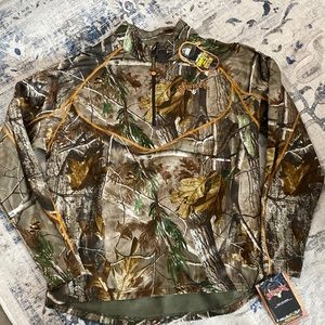 Scentlok 1/4 zip pullover. Realtree AP Camo